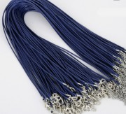 Кожаный шнур с застежкой, цвет Синий 43 см (толщина 1,5мм) . - 1 шт.