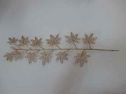 Ветка ЗОЛОТО кленовый лист узкий (искусств)