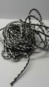 Плетенный кожаный шнур, цвет: черно-белый. 1 м.